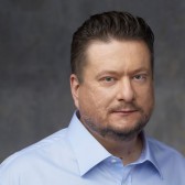 Дмитрий Комиссаров