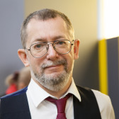 Максим Ошурков