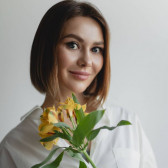 Лиза Тикунова