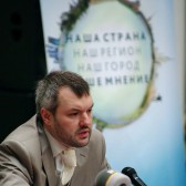 Дмитрий Солонников