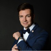 Александр Серов