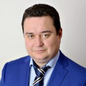 Роман Морев