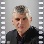 Андрей Холенко