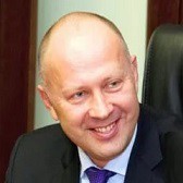 Олег Лавров