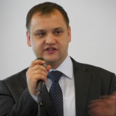 Максим Толстобров