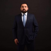 Султан Хамзаев