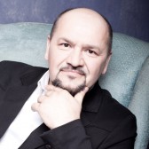 Александр Захаров