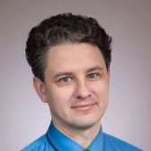 Антон Попов