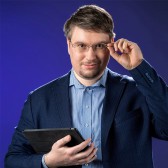 Александр Лавров