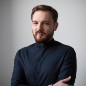 Эрик Валеев