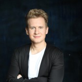 Антон Иванов
