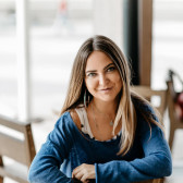 Елена Попова