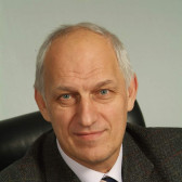 Леонид Попович