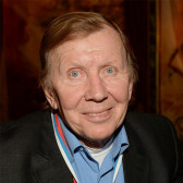 Юрий Чернов