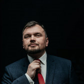 Дмитрий Ефремов