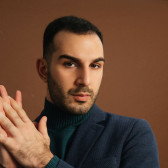 Джон Мнацаканян