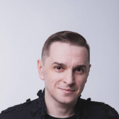 Дмитрий Король